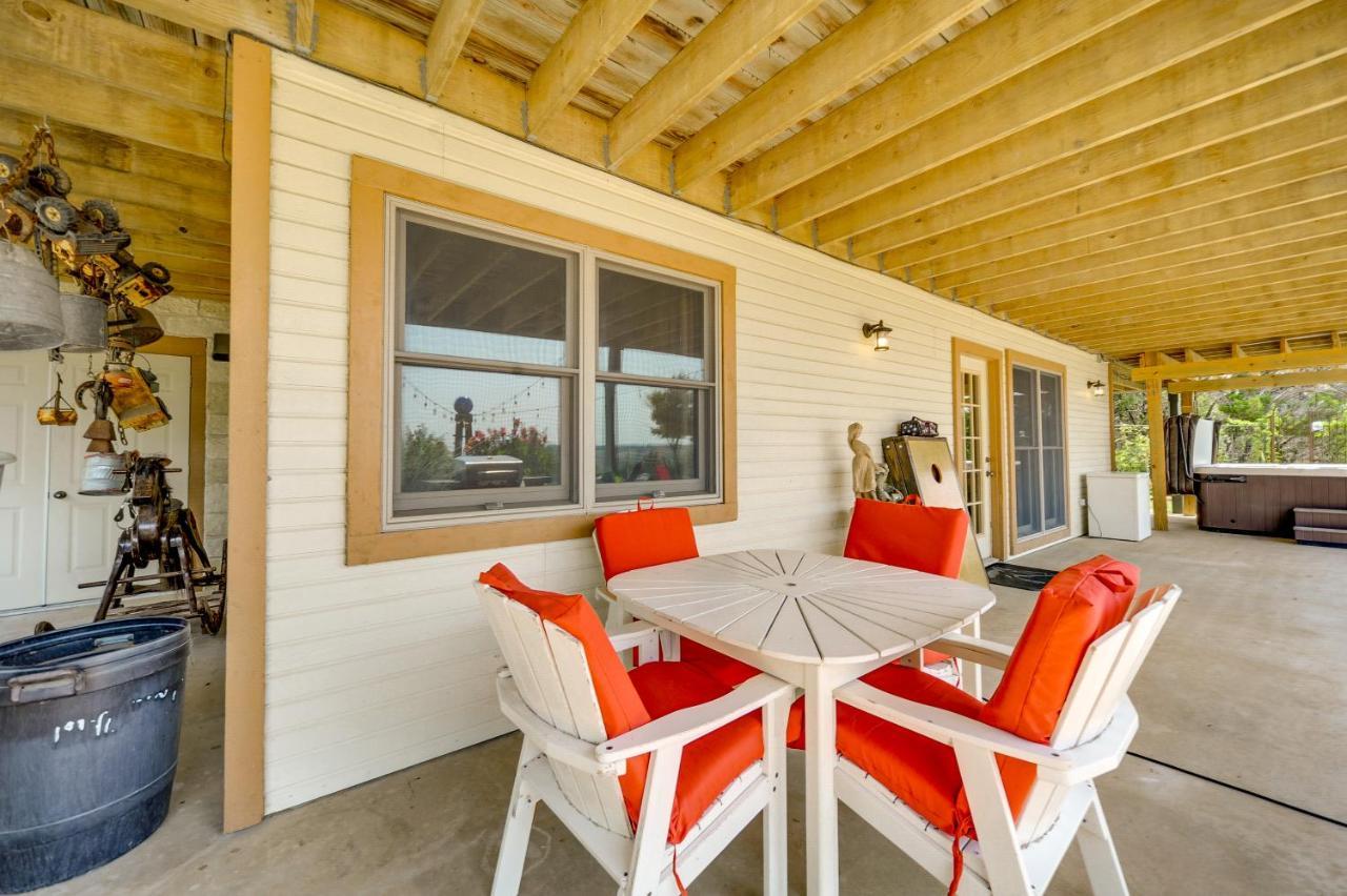 Fredericksburg Retreat With Private Hot Tub And Patio! Βίλα Εξωτερικό φωτογραφία