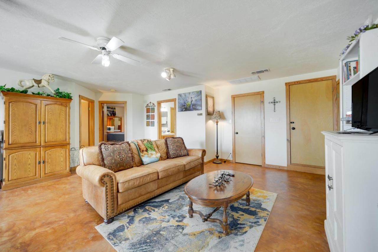 Fredericksburg Retreat With Private Hot Tub And Patio! Βίλα Εξωτερικό φωτογραφία