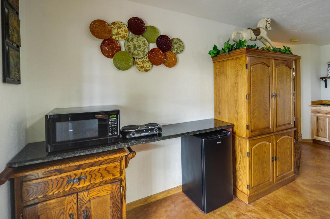 Fredericksburg Retreat With Private Hot Tub And Patio! Βίλα Εξωτερικό φωτογραφία