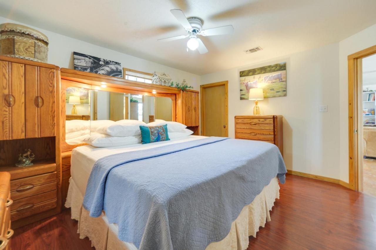 Fredericksburg Retreat With Private Hot Tub And Patio! Βίλα Εξωτερικό φωτογραφία