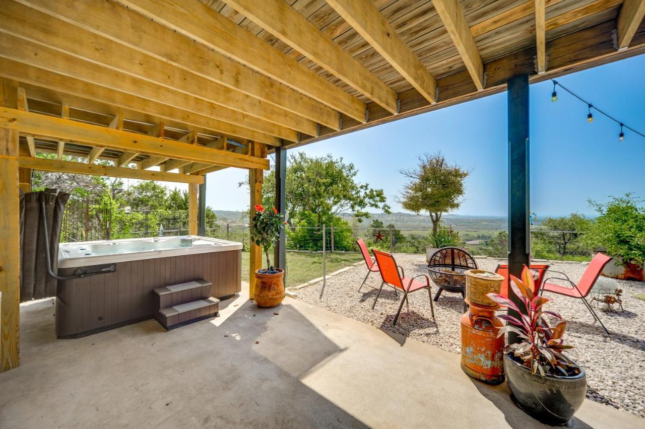 Fredericksburg Retreat With Private Hot Tub And Patio! Βίλα Εξωτερικό φωτογραφία