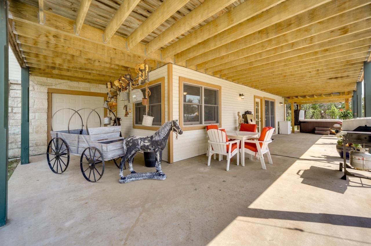 Fredericksburg Retreat With Private Hot Tub And Patio! Βίλα Εξωτερικό φωτογραφία